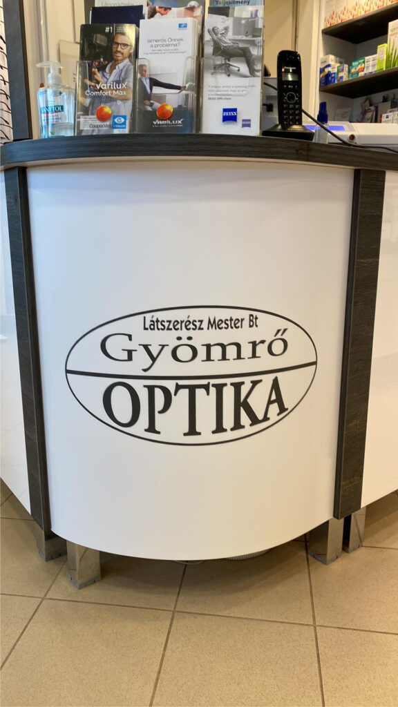Vágott vinyl_Optika